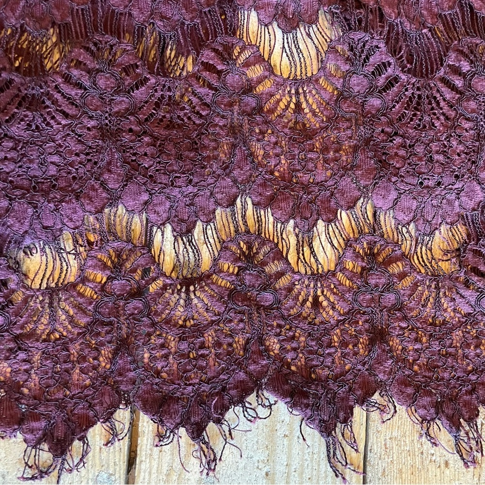 INNY Deep Purple Lace Top - Medium | Feminine & Chic - Picture 5 of 6